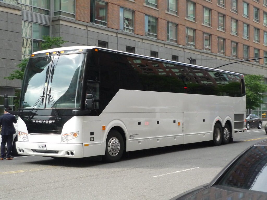 airport charter bus and shuttle bus transportation services